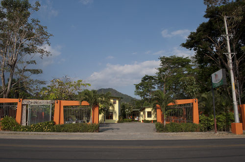 هتل Club Del Cielo