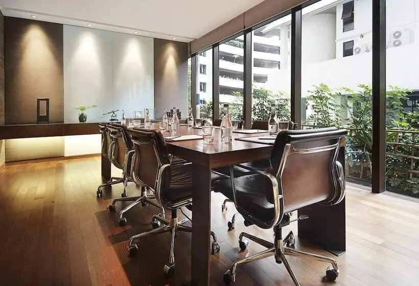 هتل Hansar Bangkok