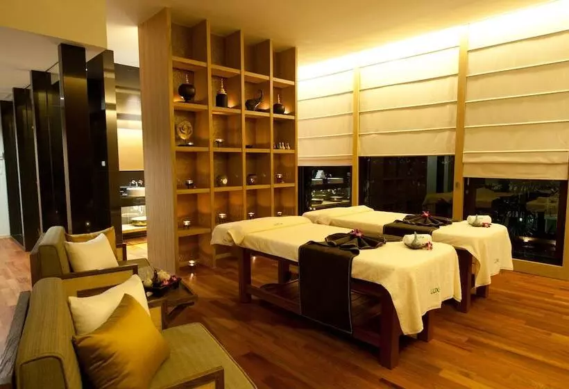 هتل Hansar Bangkok