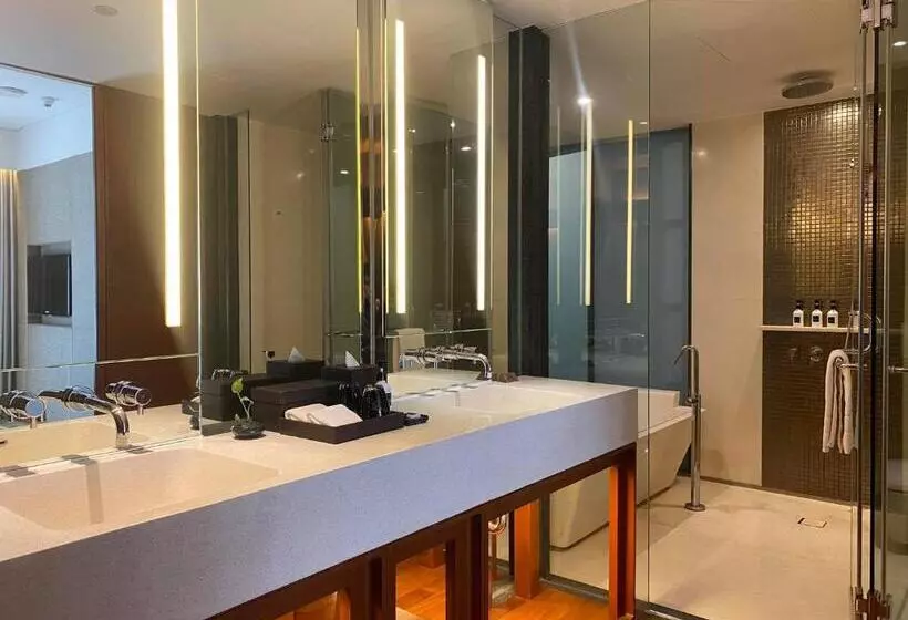 هتل Hansar Bangkok