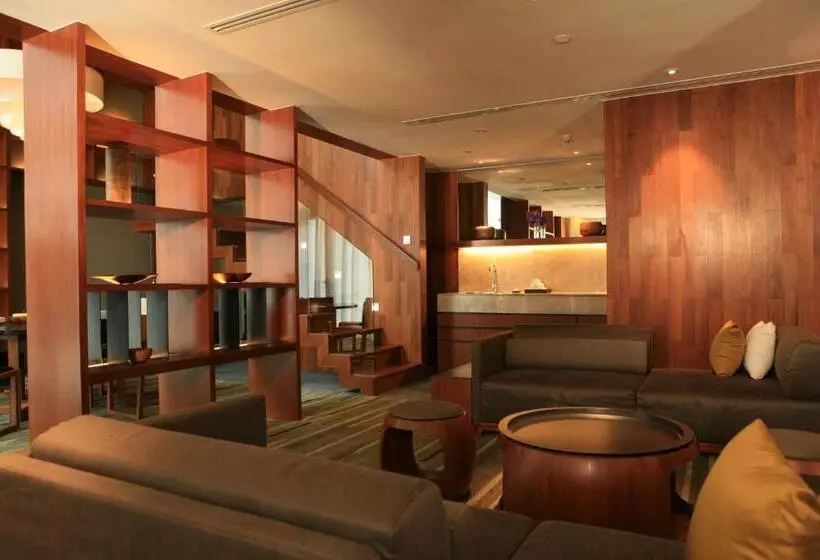 هتل Hansar Bangkok