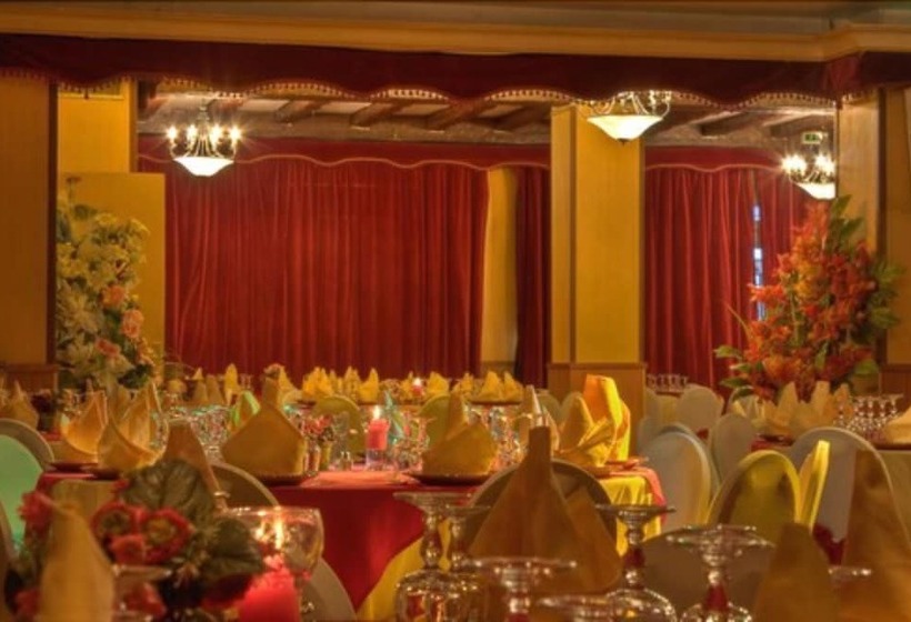 호텔 Le Cheval Noir Hôtel Paris Pantin