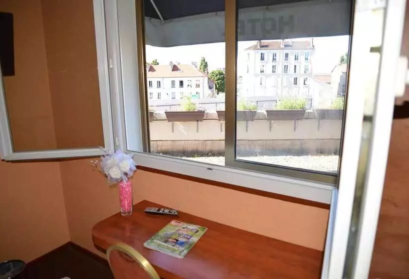 Hotel Le Cheval Noir Hôtel Paris Pantin