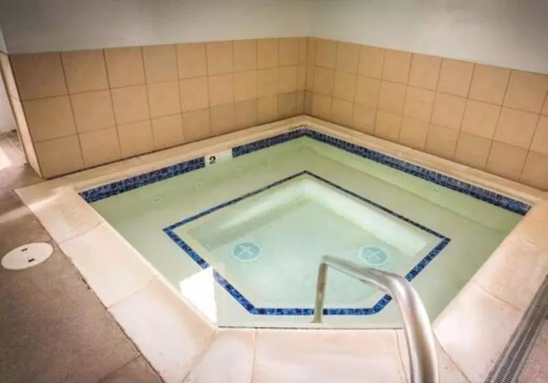 فندق Inn At Wecoma