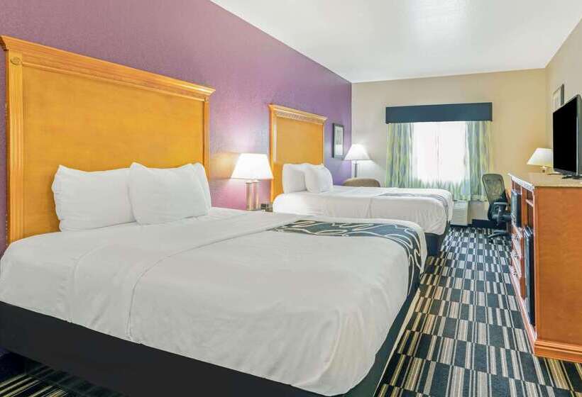 Hotel La Quinta By Wyndham Ada