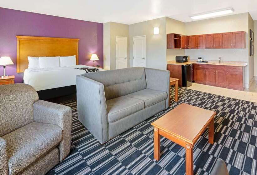 Hotel La Quinta By Wyndham Ada