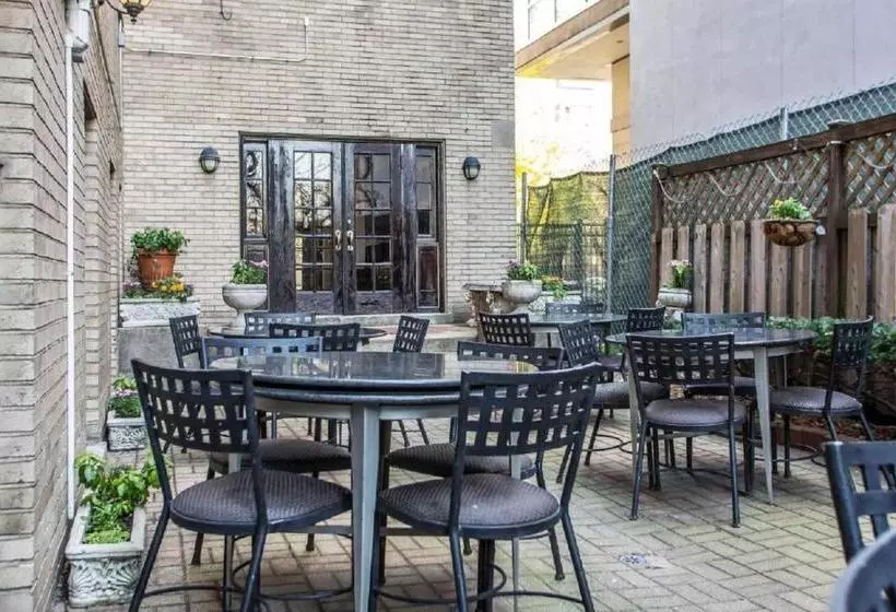 فندق Margarita European Inn, Ascend  Collection