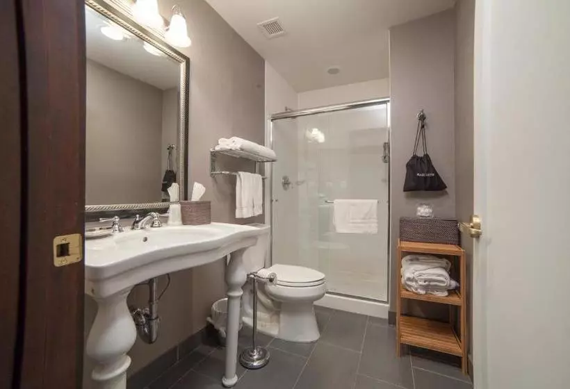 فندق Margarita European Inn, Ascend  Collection