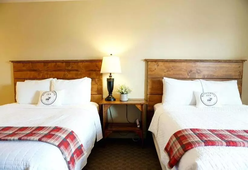Отель Moose Creek Inn