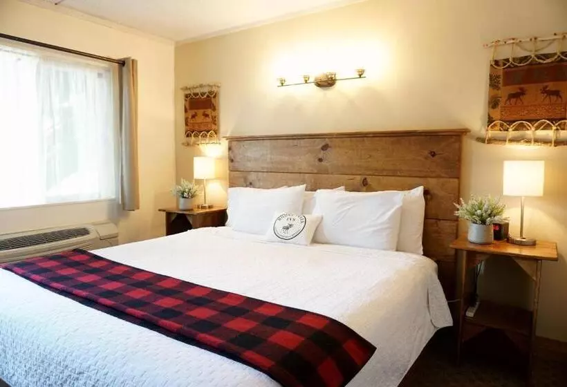 Отель Moose Creek Inn