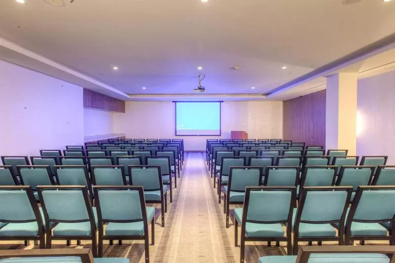 Отель The J House Greenwich