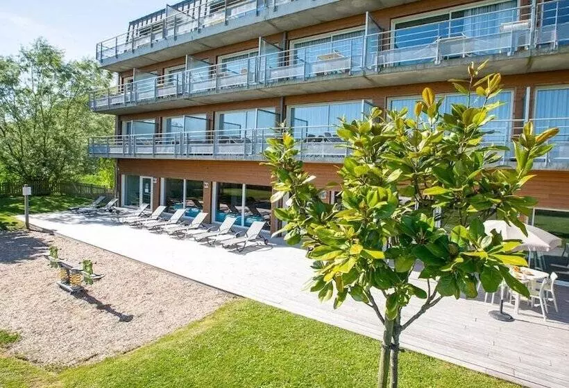 هتل Vacanceole  Le Domaine Du Mont  Mont St Michel