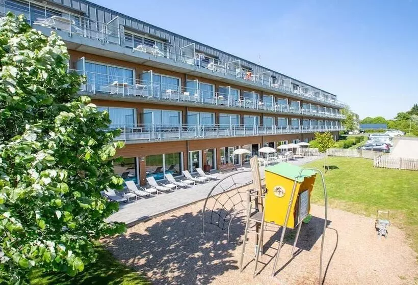 هتل Vacanceole  Le Domaine Du Mont  Mont St Michel