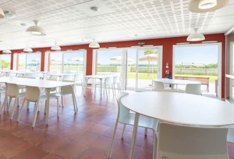 בית מלון כפרי Vacanceole  Le Domaine Du Mont  Mont St Michel