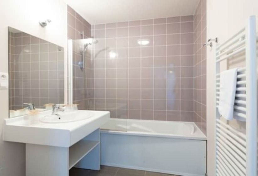 בית מלון כפרי Vacanceole  Le Domaine Du Mont  Mont St Michel