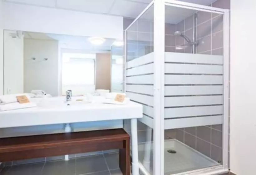 هتل Vacanceole  Le Domaine Du Mont  Mont St Michel