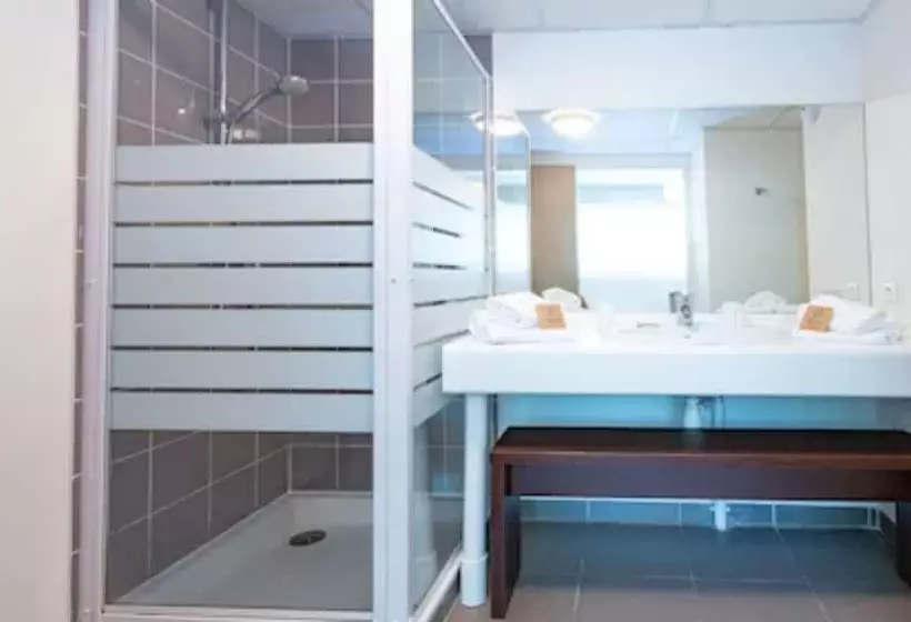 هتل Vacanceole  Le Domaine Du Mont  Mont St Michel