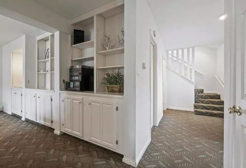 Pink Blossoms Resort