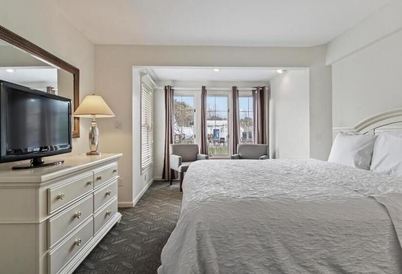 Pink Blossoms Resort