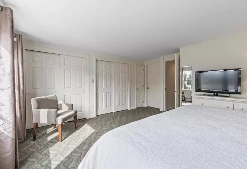 Pink Blossoms Resort