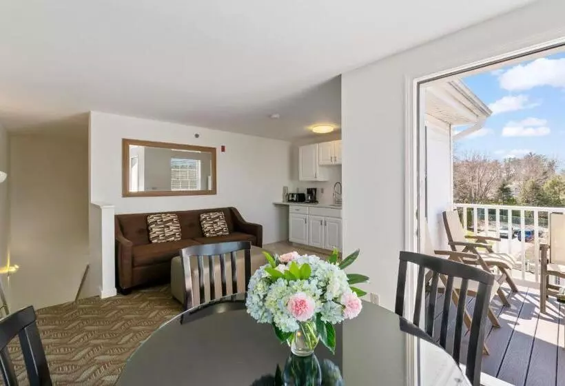 Pink Blossoms Resort