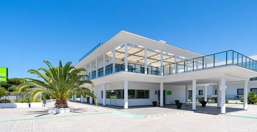 Курорт Complejo Al Sur