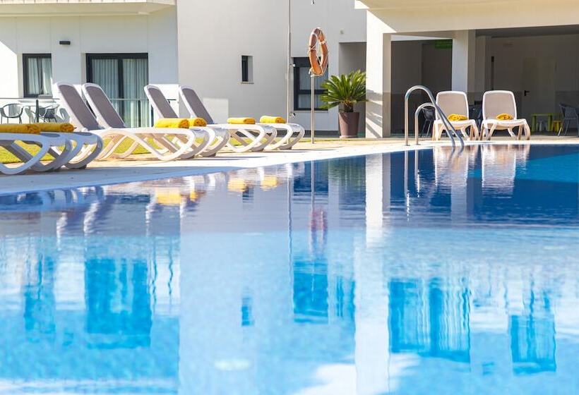 استراحتگاه Complejo Al Sur