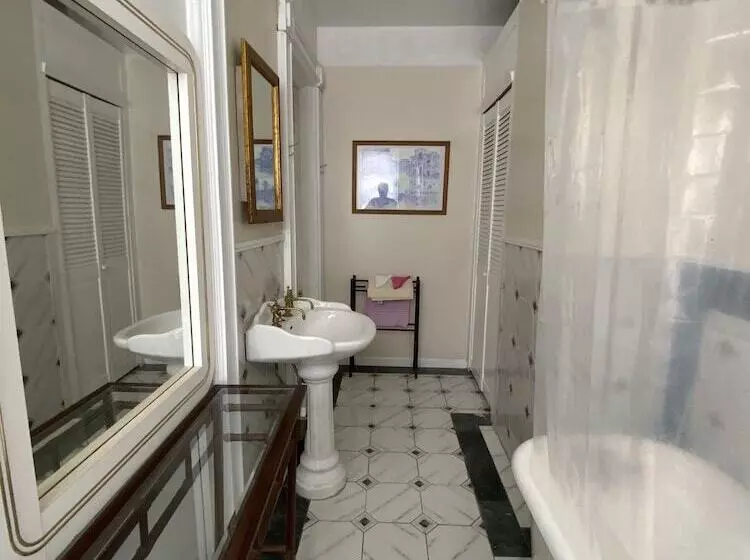 Fort Place Bed & Breakfast