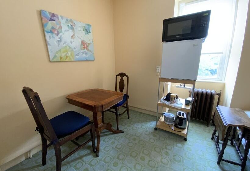 Fort Place Bed & Breakfast