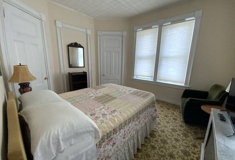 Fort Place Bed & Breakfast