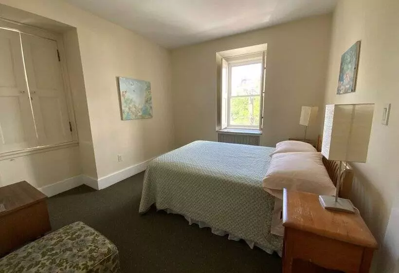 Fort Place Bed & Breakfast