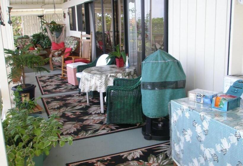 Halehoola B & B