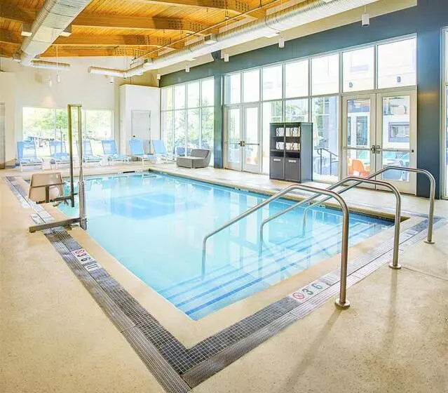 فندق Aloft Philadelphia Airport