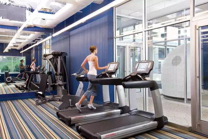 فندق Aloft Philadelphia Airport