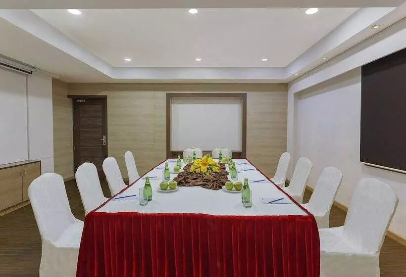 酒店 City Heart Sarovar Portico