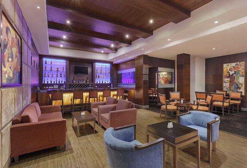 فندق City Heart Sarovar Portico