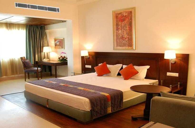 فندق City Heart Sarovar Portico