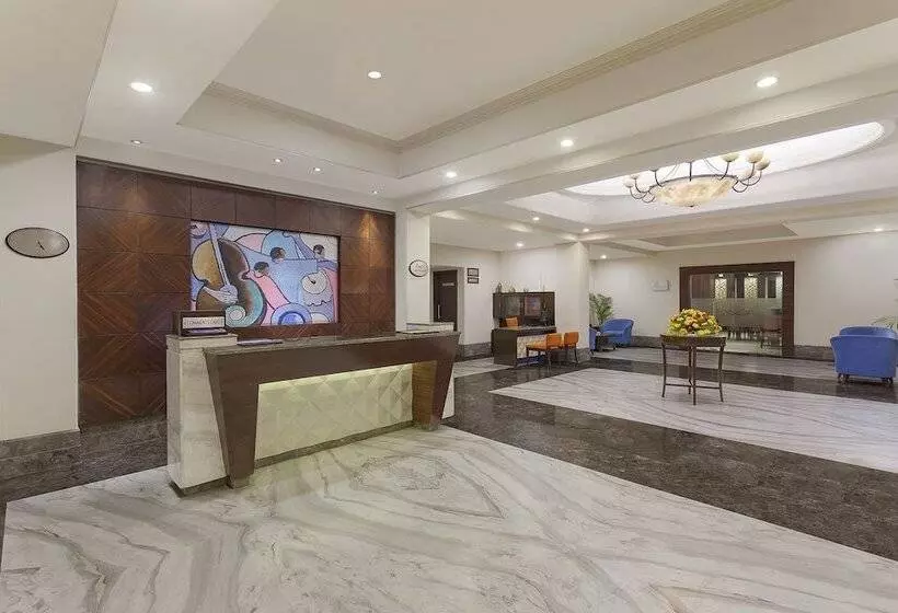 酒店 City Heart Sarovar Portico