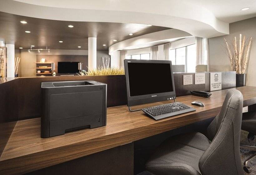 فندق Courtyard El Paso Airport