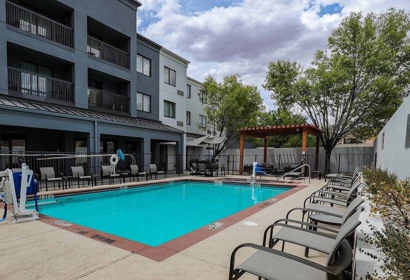 فندق Courtyard El Paso Airport