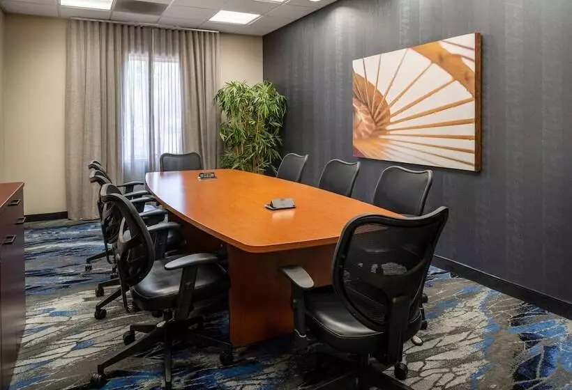 酒店 Fairfield Inn & Suites By Marriott Visalia Tulare