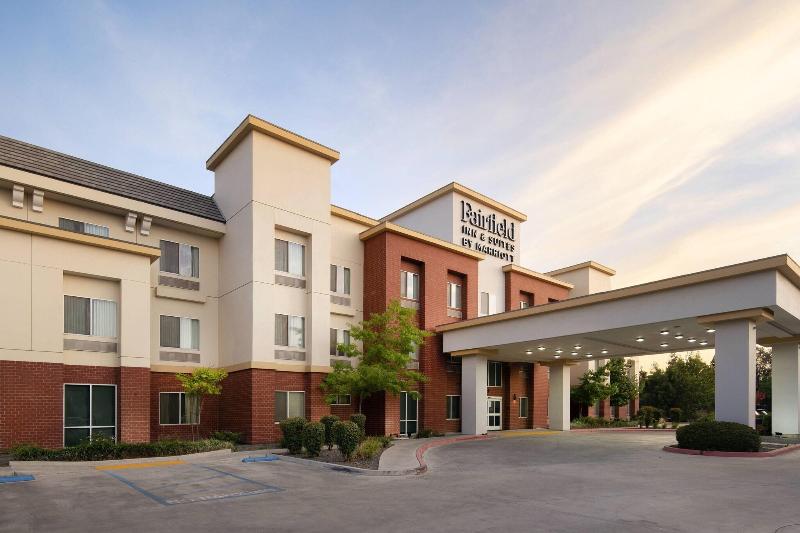 فندق Fairfield Inn & Suites By Marriott Visalia Tulare