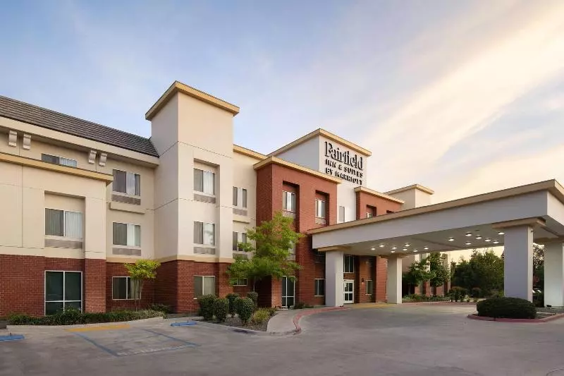 酒店 Fairfield Inn & Suites By Marriott Visalia Tulare