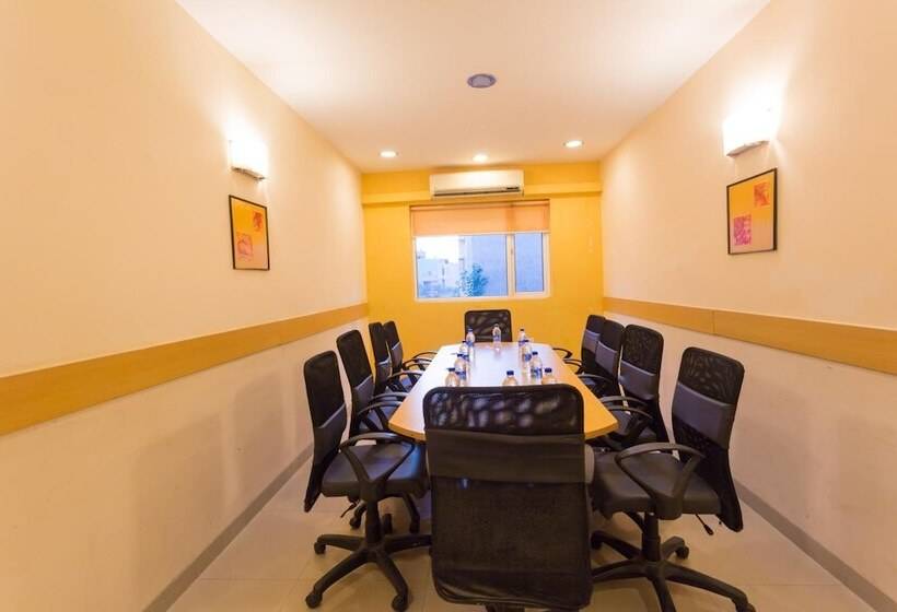 هتل Ginger  Pune  Pimpri