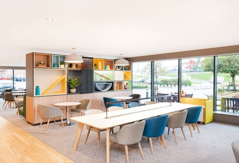 ホテル Holiday Inn London Luton Airport, An Ihg