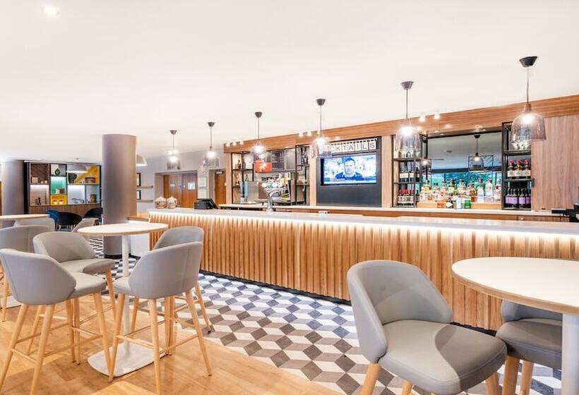 ホテル Holiday Inn London Luton Airport, An Ihg