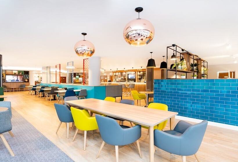 ホテル Holiday Inn London Luton Airport, An Ihg
