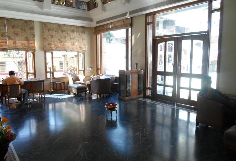 فندق Kalyan Residency