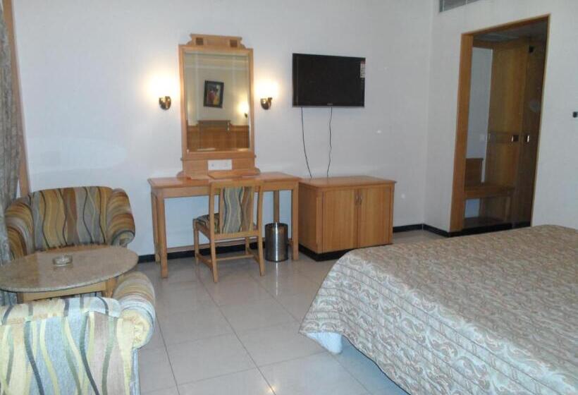 فندق Kalyan Residency