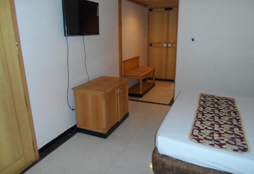 فندق Kalyan Residency